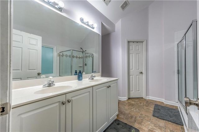 4321 Clairesbrook Lane, Acworth, GA 30101