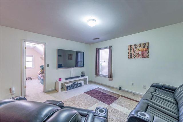 4321 Clairesbrook Lane, Acworth, GA 30101