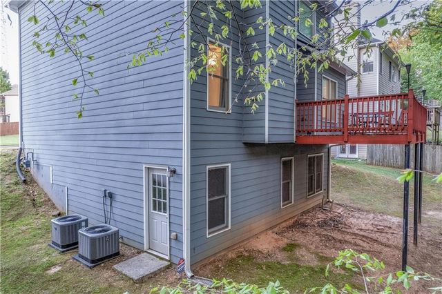 4321 Clairesbrook Lane, Acworth, GA 30101