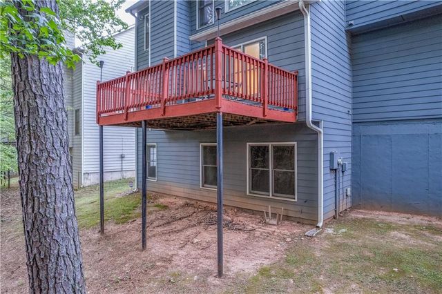 4321 Clairesbrook Lane, Acworth, GA 30101