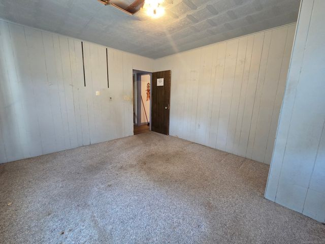 13 Central Avenue, Griswold, CT 06351