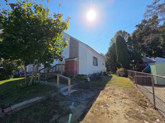 13 Central Avenue, Griswold, CT 06351