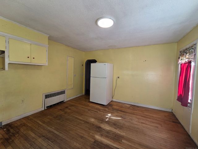 13 Central Avenue, Griswold, CT 06351