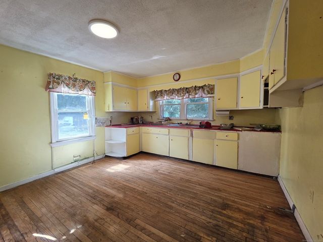 13 Central Avenue, Griswold, CT 06351