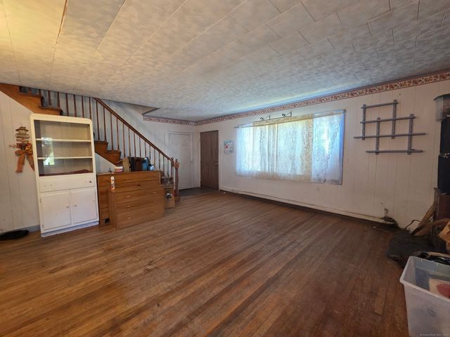 13 Central Avenue, Griswold, CT 06351