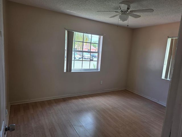 905 S F Street, Lake Worth Beach, FL 33460