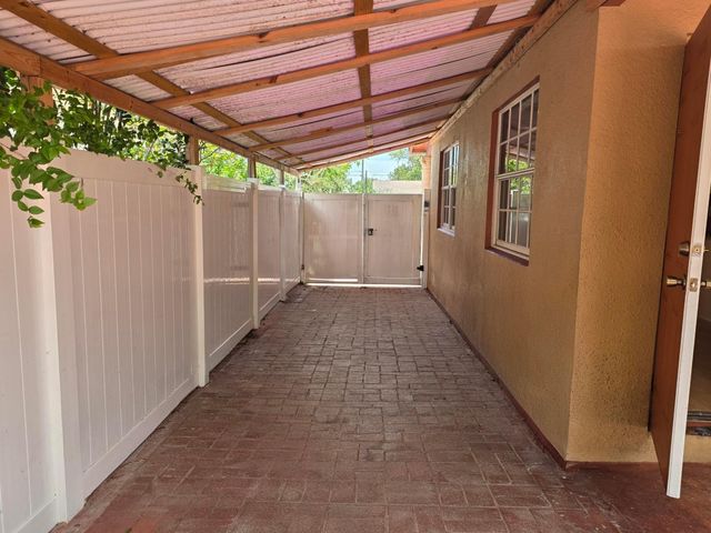 905 S F Street, Lake Worth Beach, FL 33460