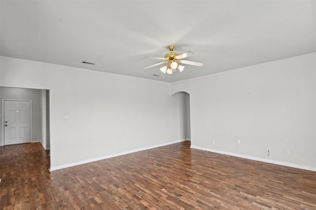 115 Angelina Drive, Crandall, TX 75114