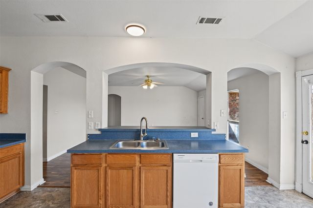 115 Angelina Drive, Crandall, TX 75114