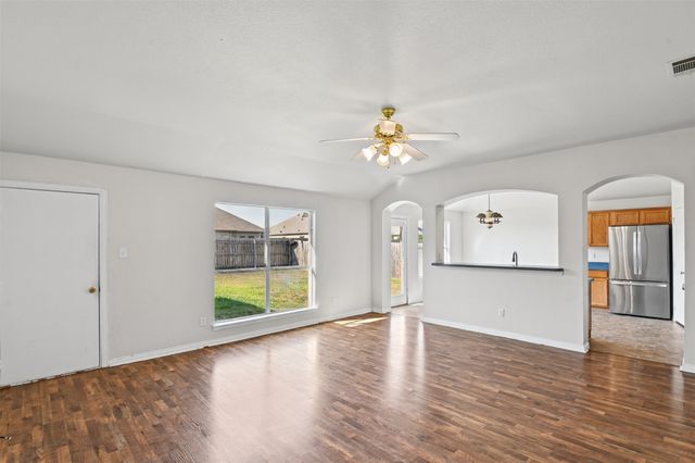115 Angelina Drive, Crandall, TX 75114