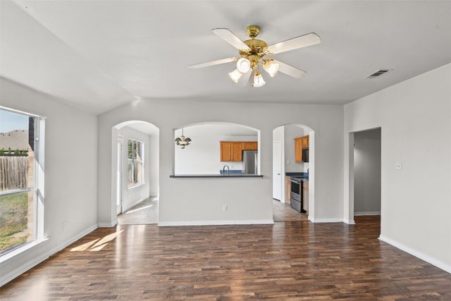 115 Angelina Drive, Crandall, TX 75114