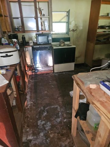 9375 FM 729, Avinger, TX 75630
