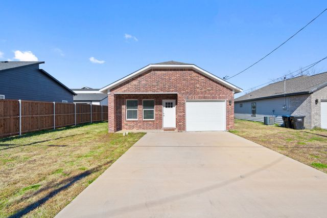 2306 Church Street, Greenville, TX 75401