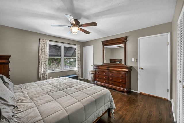 5862 Gareau Drive, North Olmsted, OH 44070