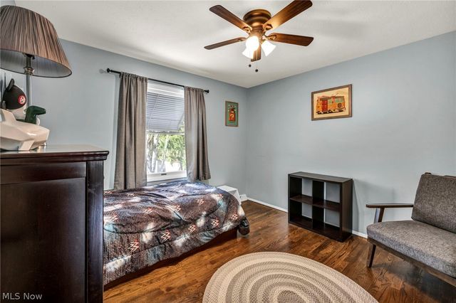 5862 Gareau Drive, North Olmsted, OH 44070