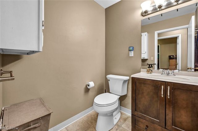 5862 Gareau Drive, North Olmsted, OH 44070