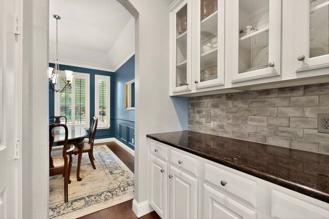 700 Salmon Run Court, Euless, TX 76039