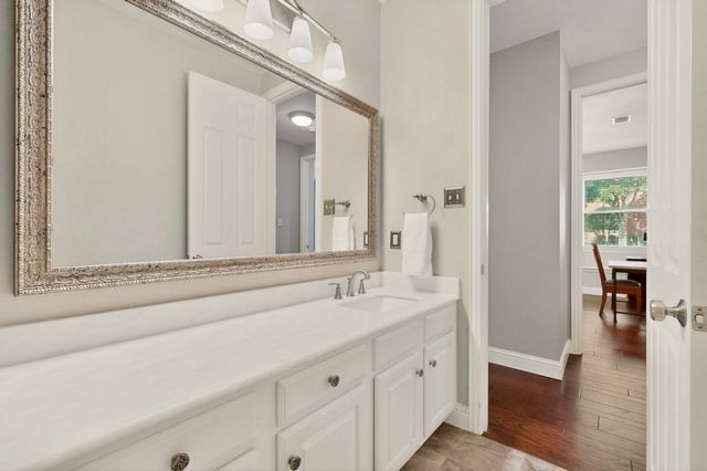 700 Salmon Run Court, Euless, TX 76039