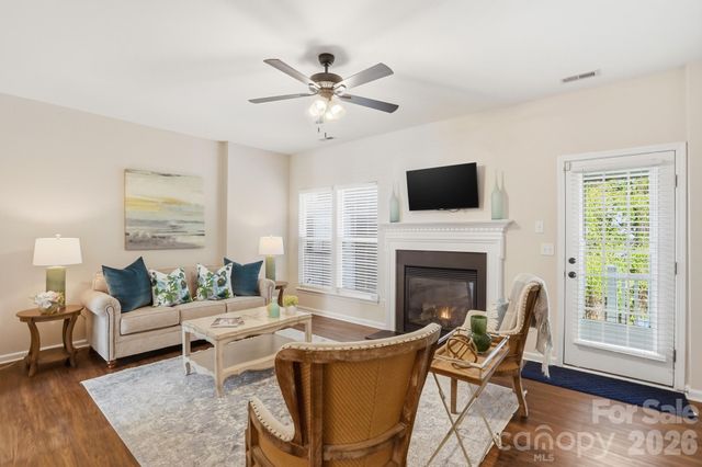 2005 Cramerton Village Drive E, Cramerton, NC 28032