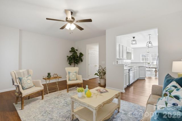 2005 Cramerton Village Drive E, Cramerton, NC 28032