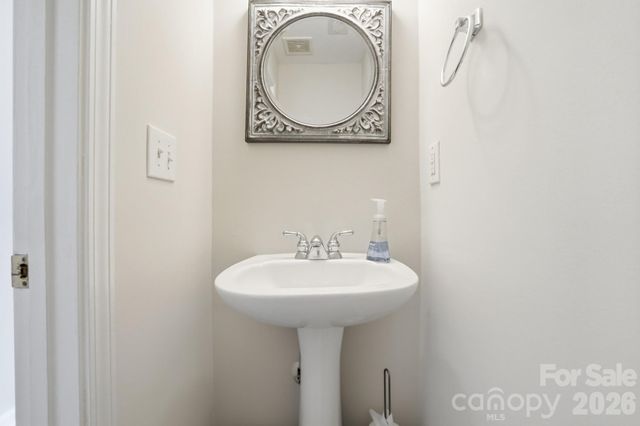 2005 Cramerton Village Drive E, Cramerton, NC 28032