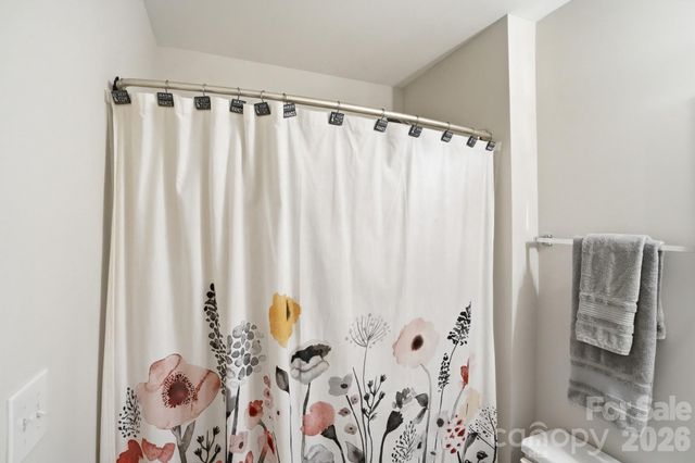 2005 Cramerton Village Drive E, Cramerton, NC 28032