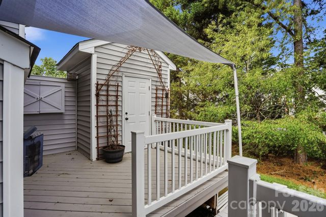 2005 Cramerton Village Drive E, Cramerton, NC 28032