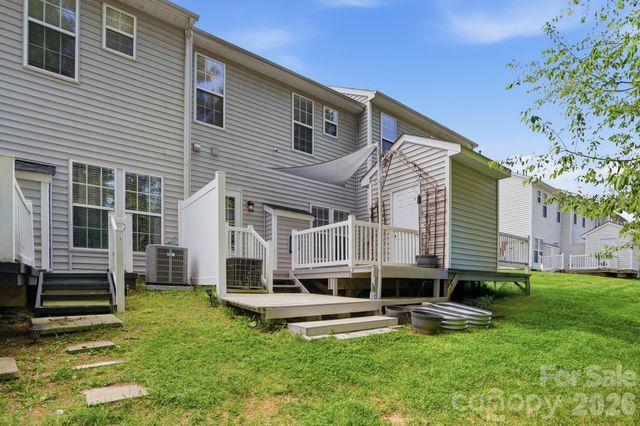 2005 Cramerton Village Drive E, Cramerton, NC 28032