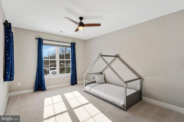 2838 CAMBRIDGE PARK PL, Fairfax, VA 22031