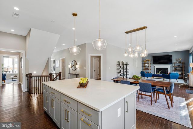 2838 CAMBRIDGE PARK PL, Fairfax, VA 22031