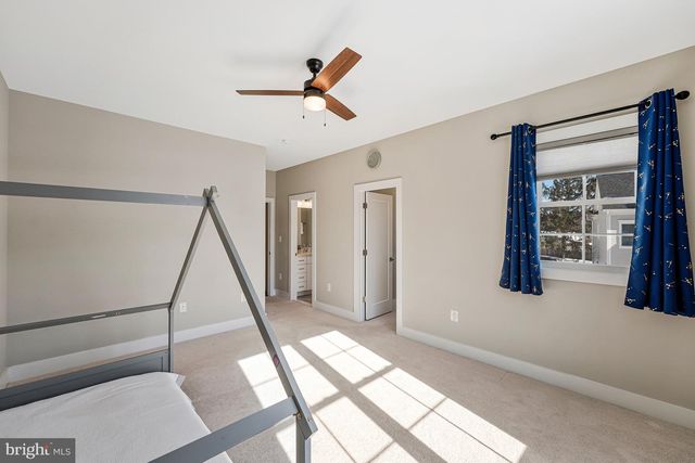 2838 CAMBRIDGE PARK PL, Fairfax, VA 22031