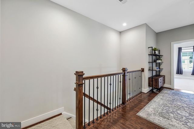 2838 CAMBRIDGE PARK PL, Fairfax, VA 22031