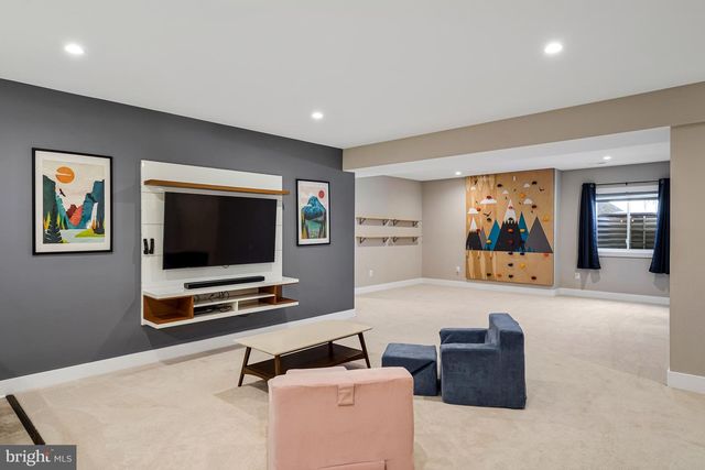 2838 CAMBRIDGE PARK PL, Fairfax, VA 22031