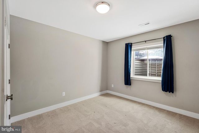 2838 CAMBRIDGE PARK PL, Fairfax, VA 22031