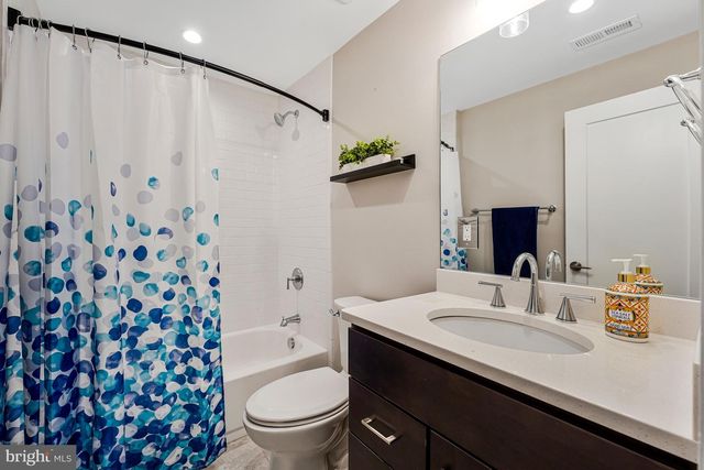 2838 CAMBRIDGE PARK PL, Fairfax, VA 22031