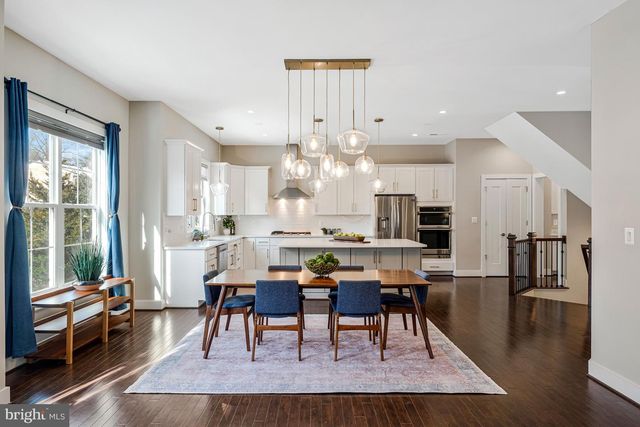 2838 CAMBRIDGE PARK PL, Fairfax, VA 22031