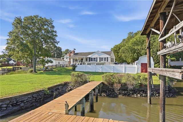 1 Idlewood AVE, Portsmouth, VA 23704