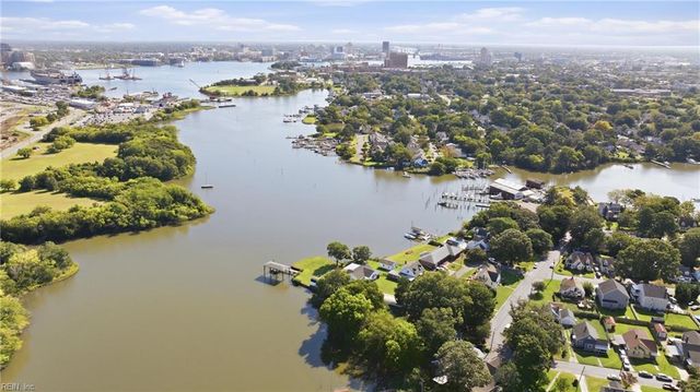 1 Idlewood AVE, Portsmouth, VA 23704