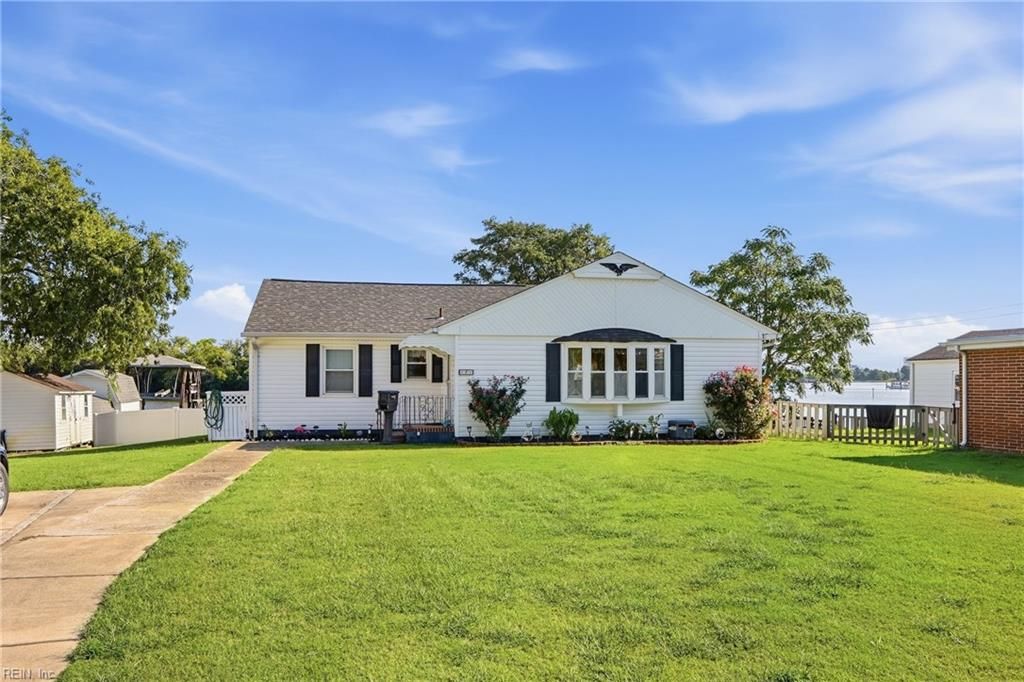 1 Idlewood AVE, Portsmouth, VA 23704
