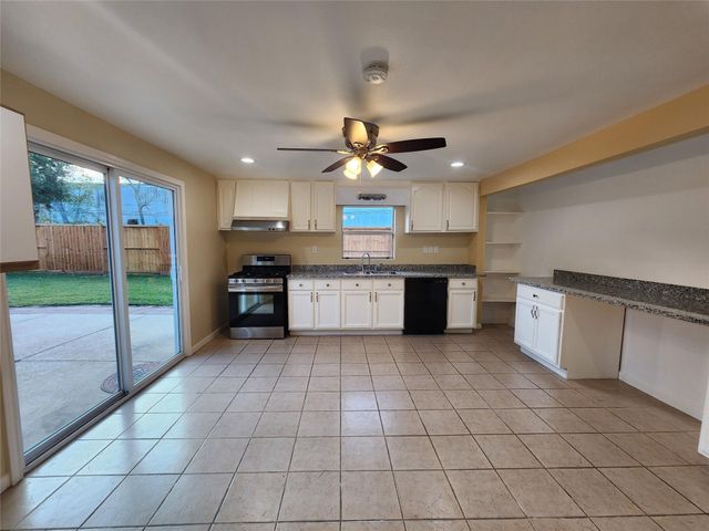 10935 Timberoak Drive, Houston, TX 77043
