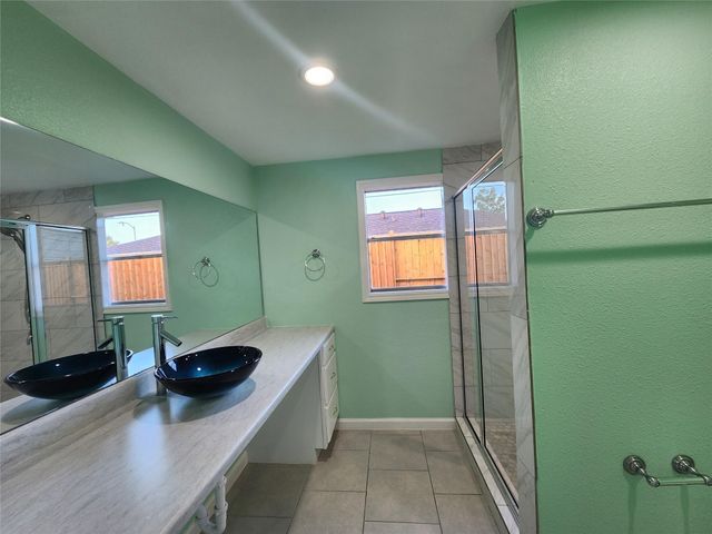10935 Timberoak Drive, Houston, TX 77043