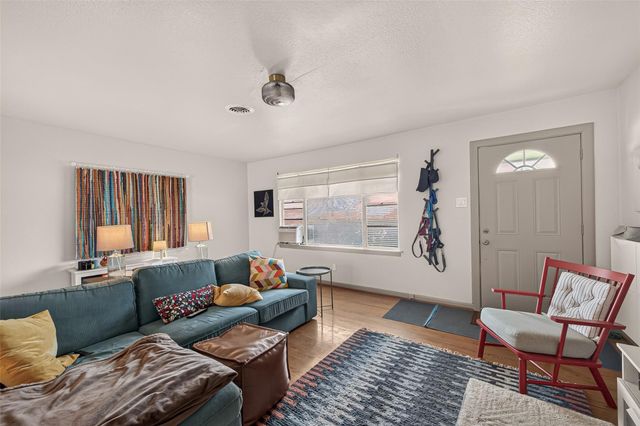10935 Timberoak Drive, Houston, TX 77043