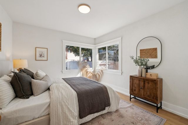 5500 5500 Laverne Ave, Oakland, CA 94605