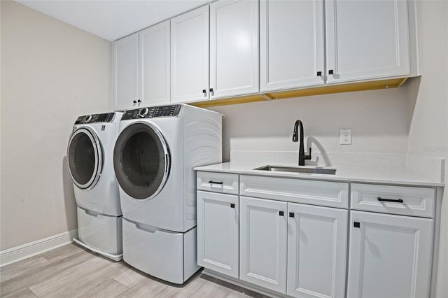 3475 MACCHI AVENUE, Tavares, FL 32778