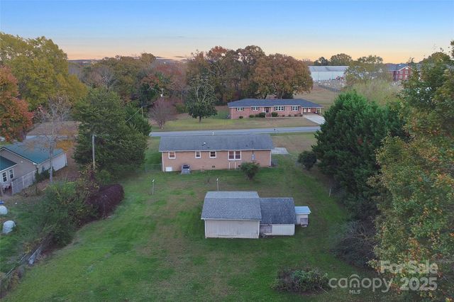 913 Harper Road, Gastonia, NC 28056