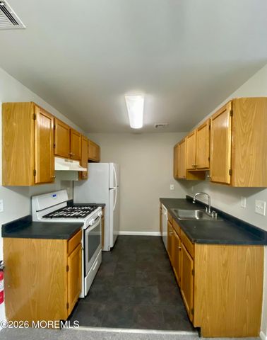 231 Atlantic Street 83D, Keyport, NJ 07735