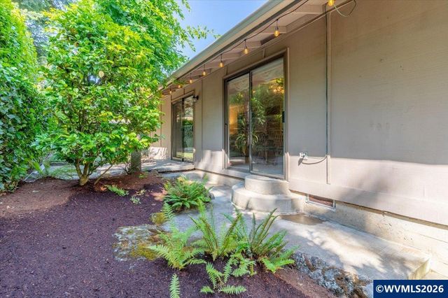 1150 Glen Creek Rd NW, Salem, OR 97304