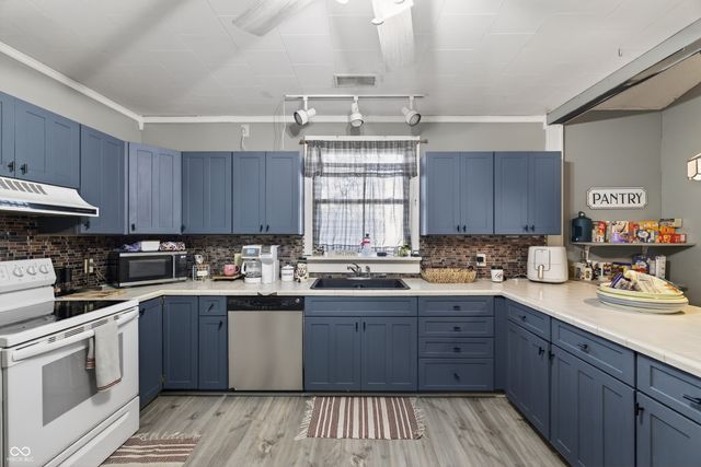 103 E College Street, Sandborn, IN 47578