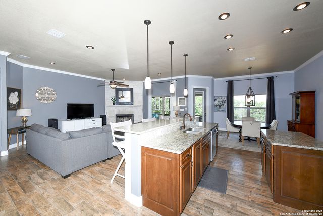 1109 Shady Hollow, New Braunfels, TX 78132