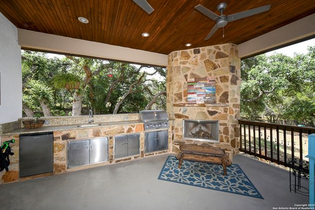 1109 Shady Hollow, New Braunfels, TX 78132